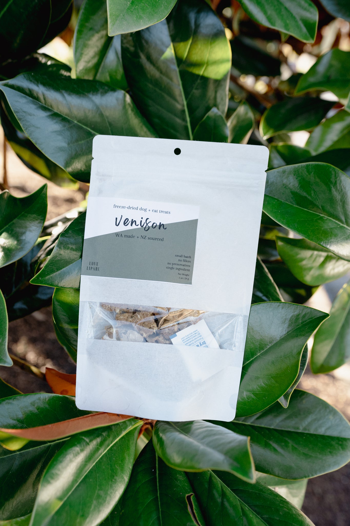 GROUND VENISON | Freeze-Dried Dog + Cat Treat