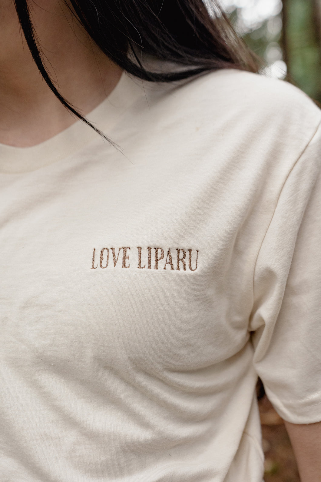 LOVE LIPARU | Tee